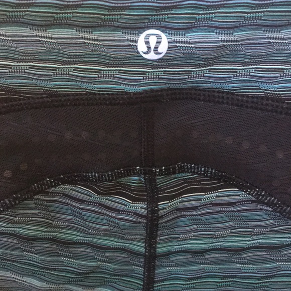 Lulu Lemon Leggings - Picture 6 of 7